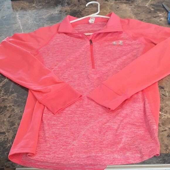 Under Armour athletic shirt  - Picture 3 of 12
